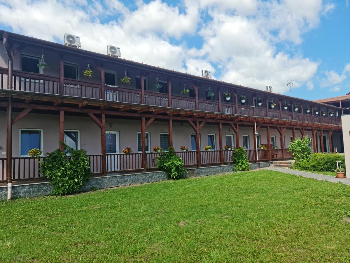 Sweet Life Wellness Apartments Egerszalok Bagian luar foto
