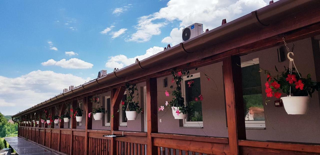 Sweet Life Wellness Apartments Egerszalok Bagian luar foto