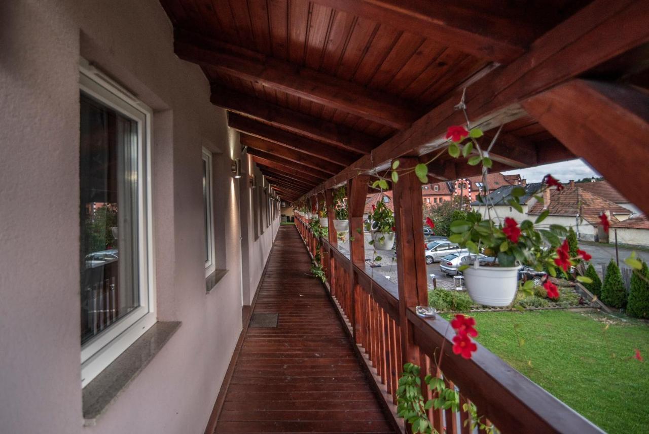 Sweet Life Wellness Apartments Egerszalok Bagian luar foto